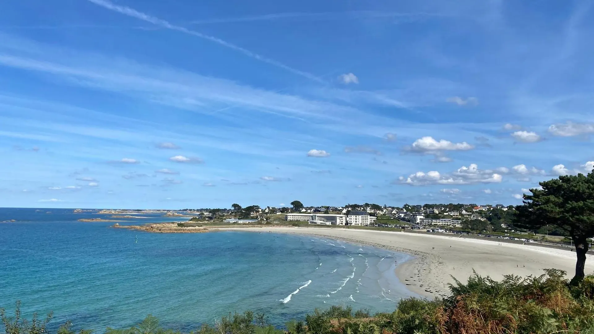 Nyaraló Maison Pour 7 - Superbe Vue Mer Depuis Le Jardin Penvénan