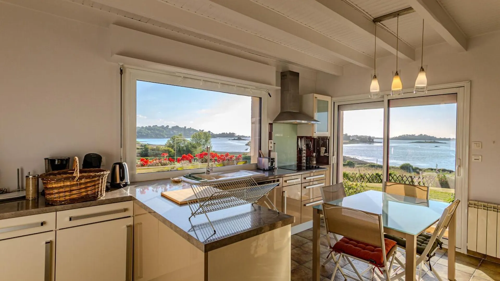 Maison Pour 7 - Superbe Vue Mer Depuis Le Jardin Penvénan Nyaraló
